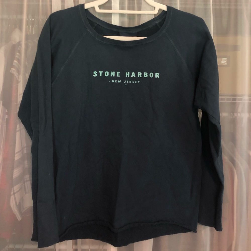 crew neck